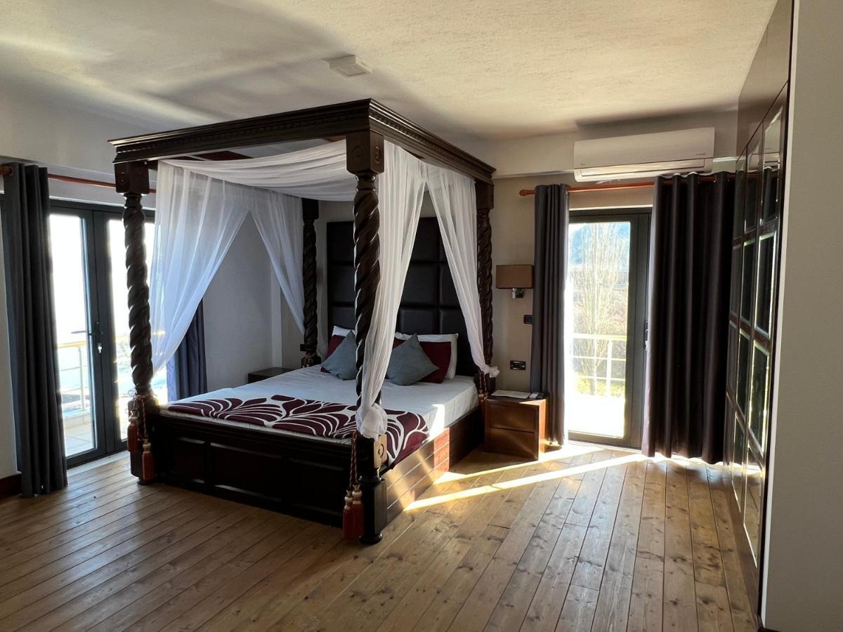 Hotel Victoria Memlishte Экстерьер фото