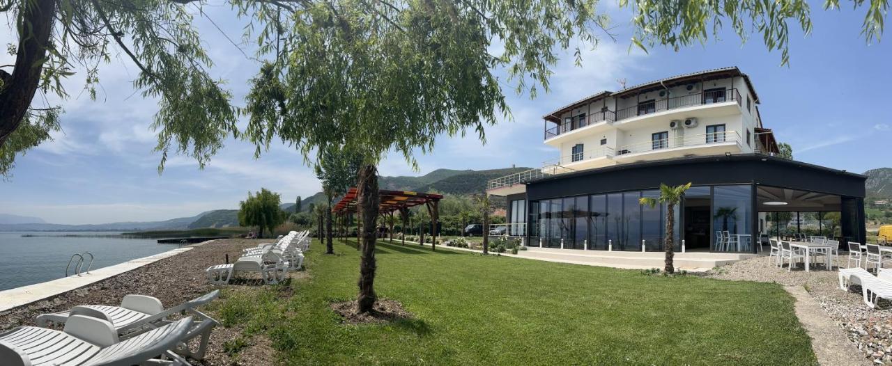 Hotel Victoria Memlishte Экстерьер фото